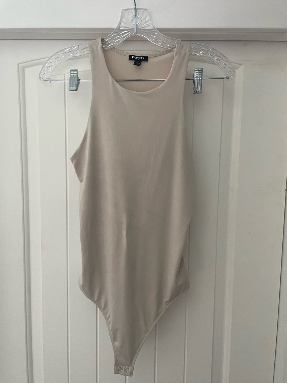 Express Sleeveless Scoop-Neck Nude Bodysuit